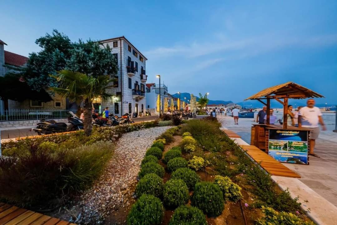 Modern Apartment Near Split & Trogir Kaštela المظهر الخارجي الصورة