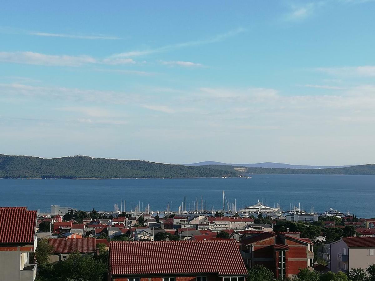 Modern Apartment Near Split & Trogir Kaštela المظهر الخارجي الصورة